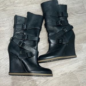 Black wedge boots